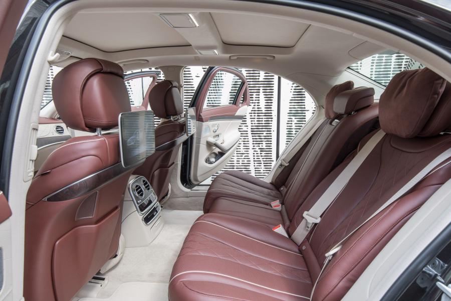 Интерьер Mercedes-Benz S400 d Lang 4Matic 2017 года  (WW) (фото 21 из 27)